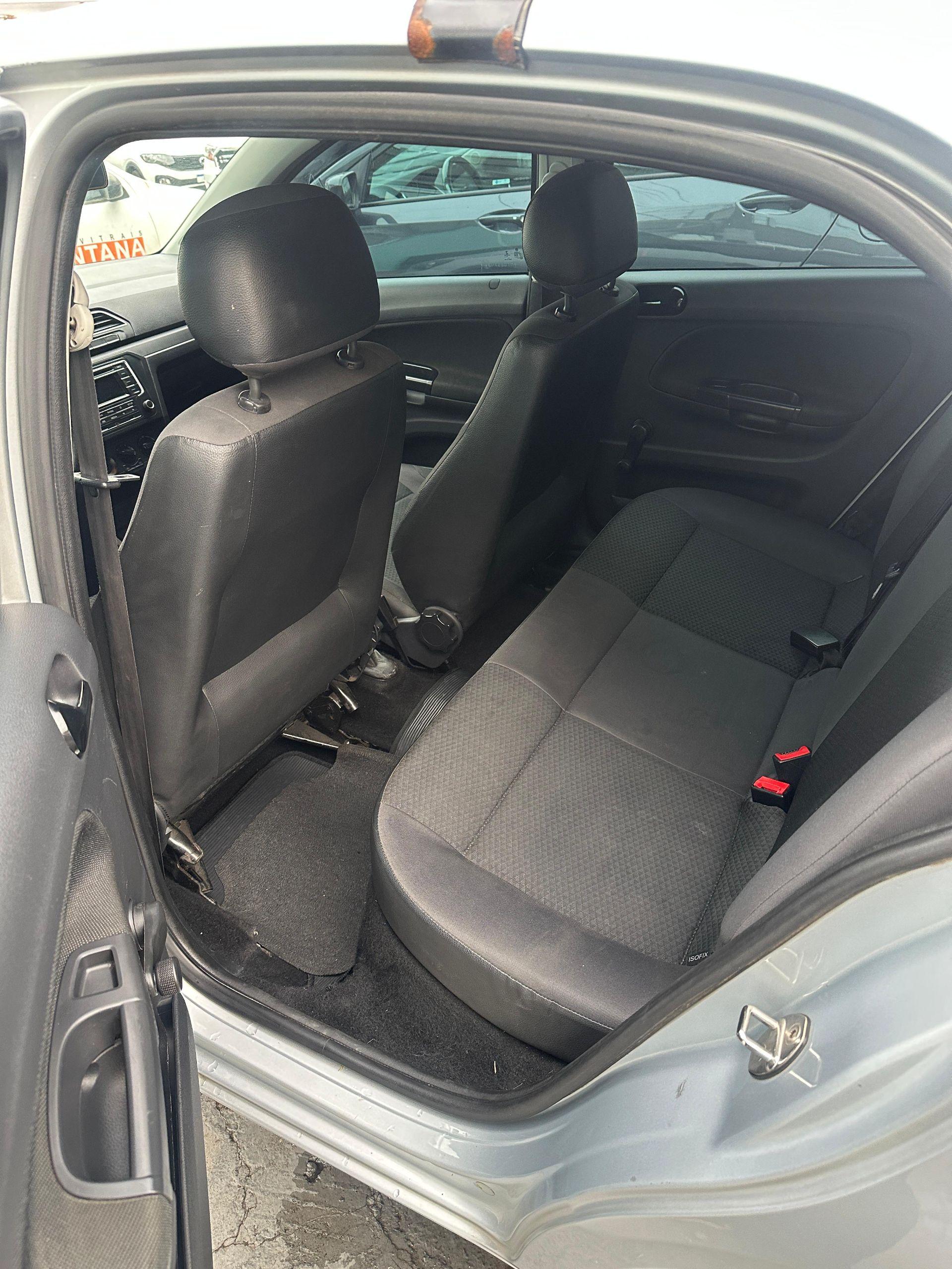 VOLKSWAGEN Gol - Foto