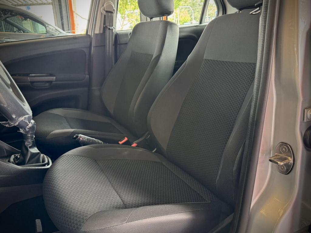 VOLKSWAGEN Gol - Foto