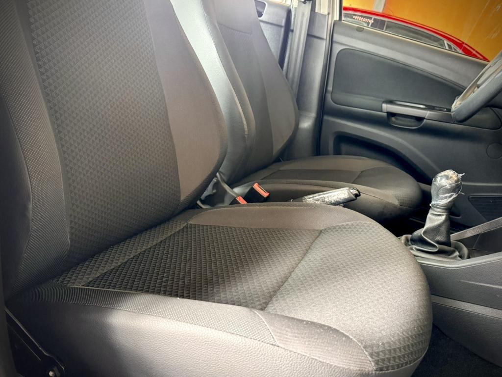 VOLKSWAGEN Gol - Foto