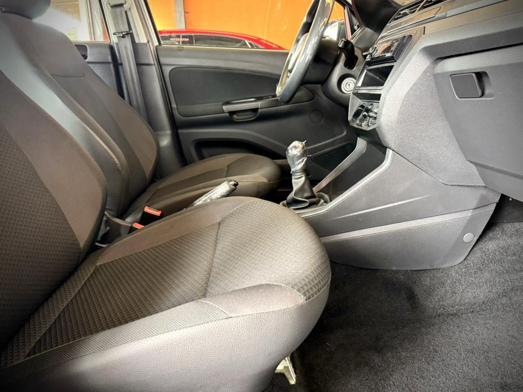 VOLKSWAGEN Gol - Foto