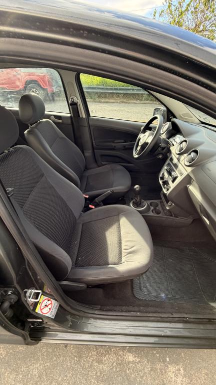 VOLKSWAGEN Gol - Foto