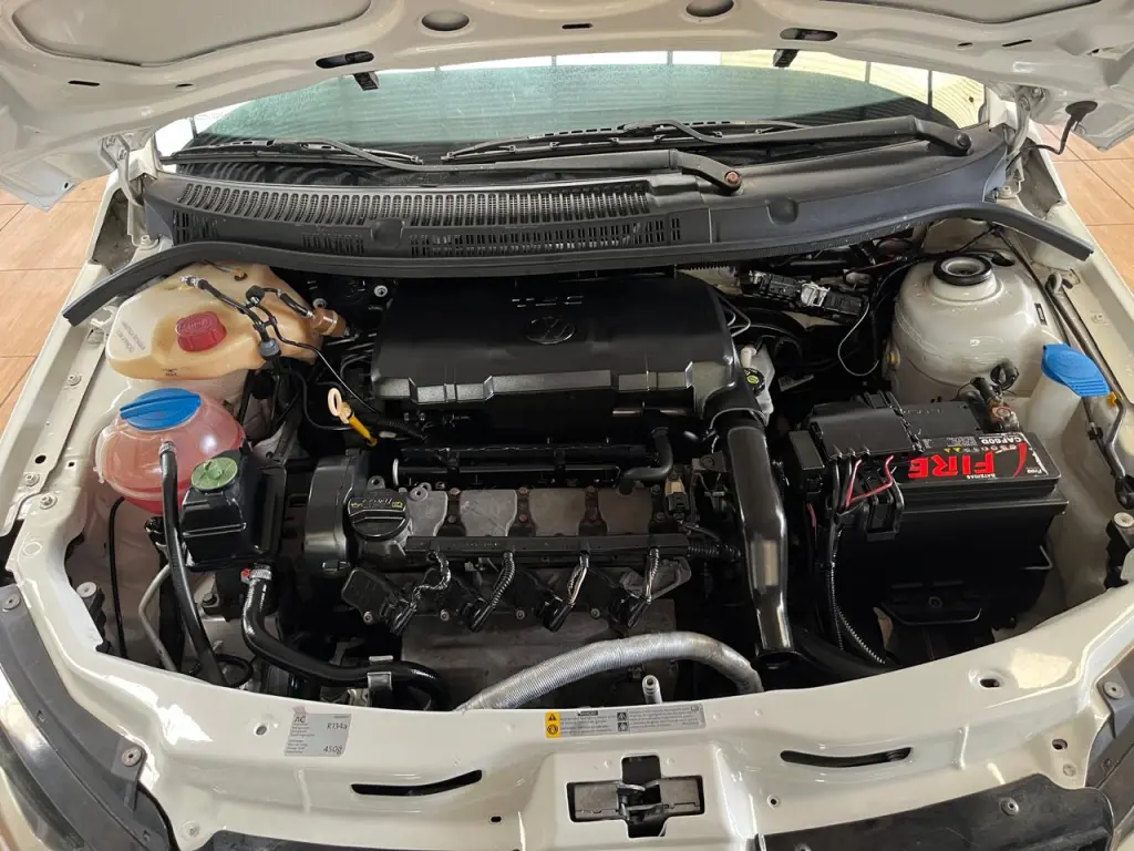 VOLKSWAGEN Gol - Foto