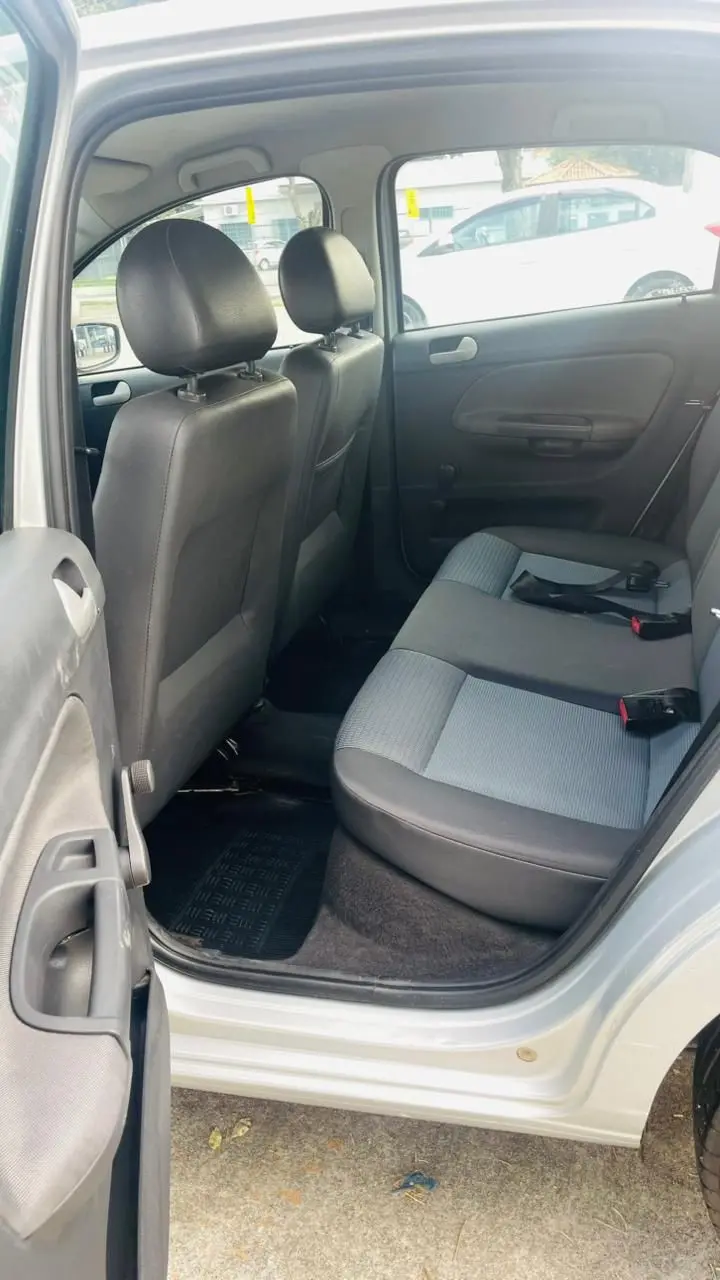 VOLKSWAGEN Gol - Foto