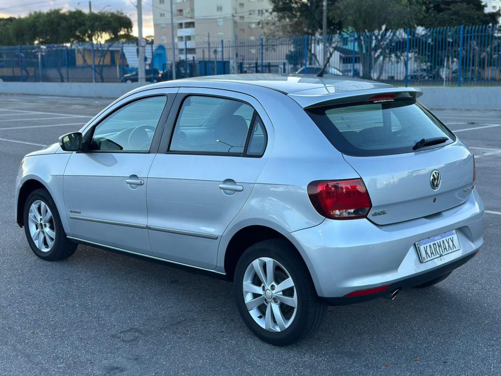VOLKSWAGEN Gol - Foto