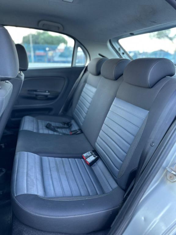 VOLKSWAGEN Gol - Foto