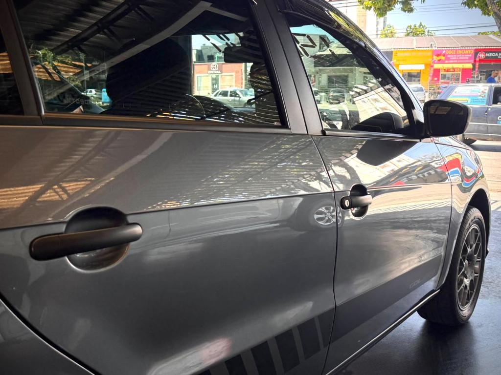 VOLKSWAGEN Gol - Foto