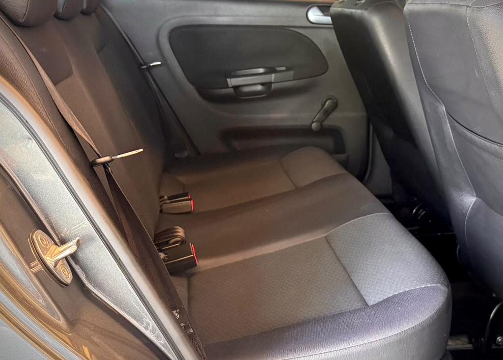VOLKSWAGEN Gol - Foto