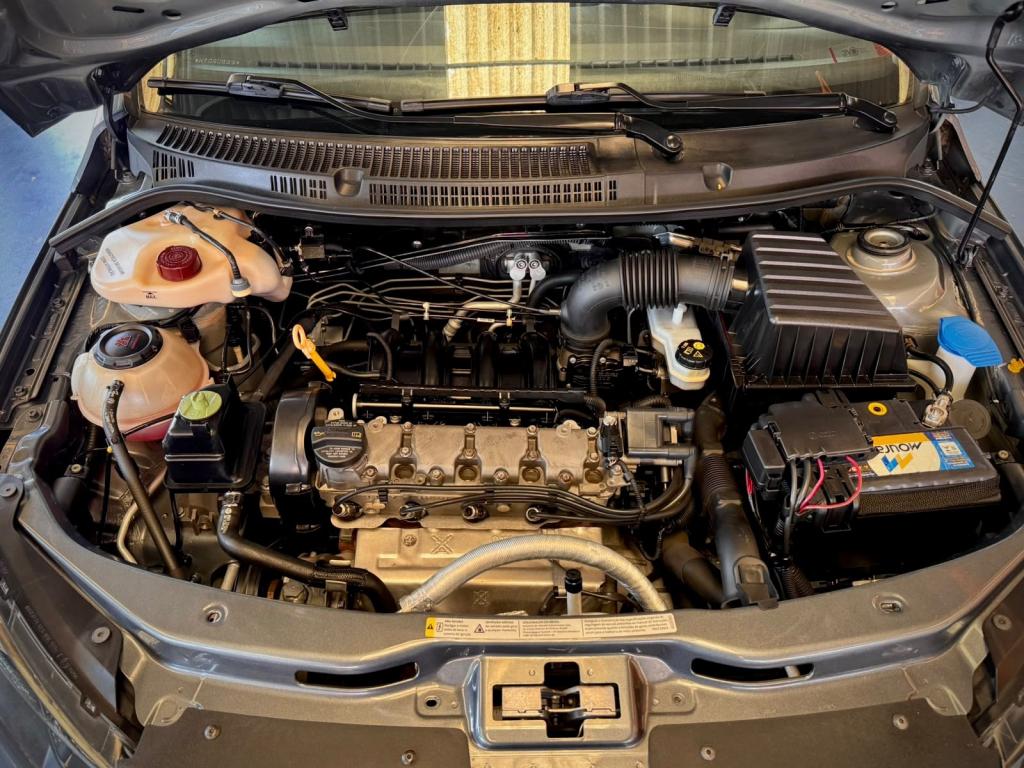 VOLKSWAGEN Gol - Foto