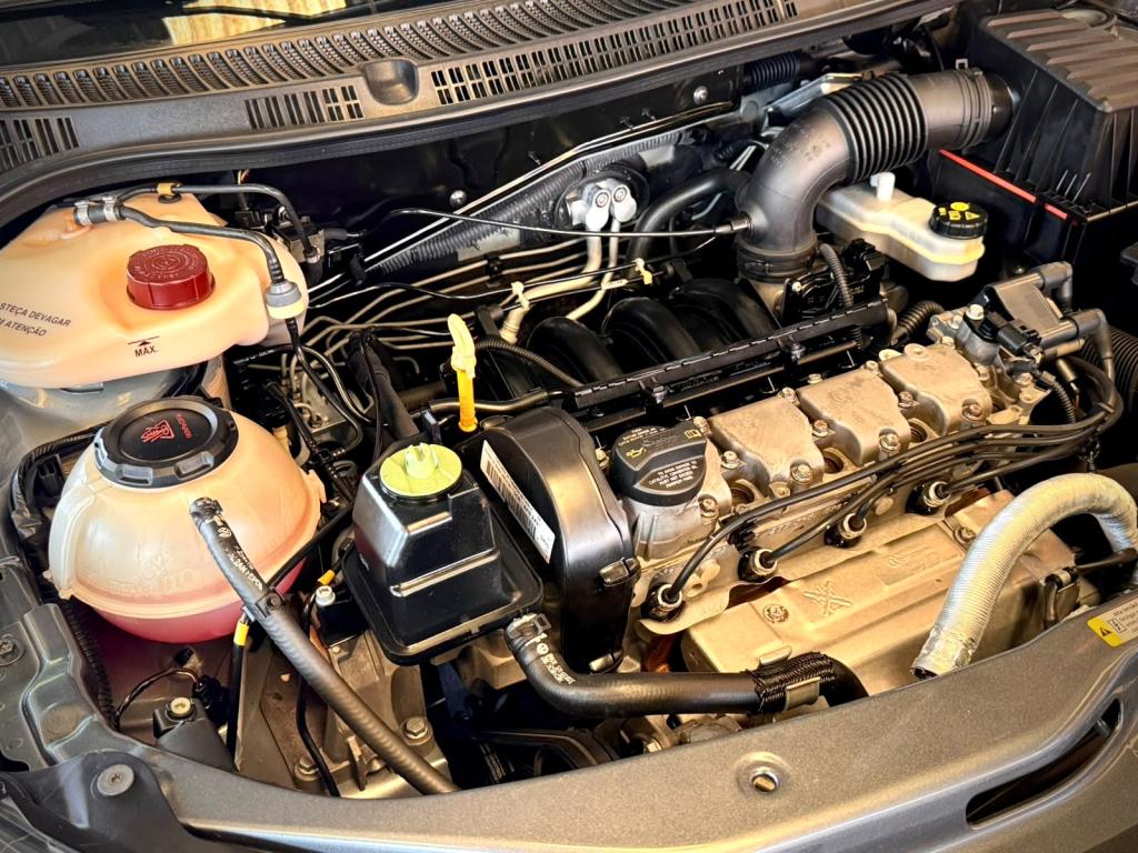 VOLKSWAGEN Gol - Foto