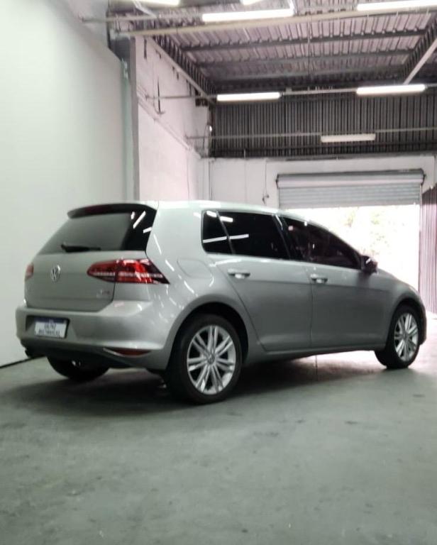 VOLKSWAGEN Golf - Miniatura