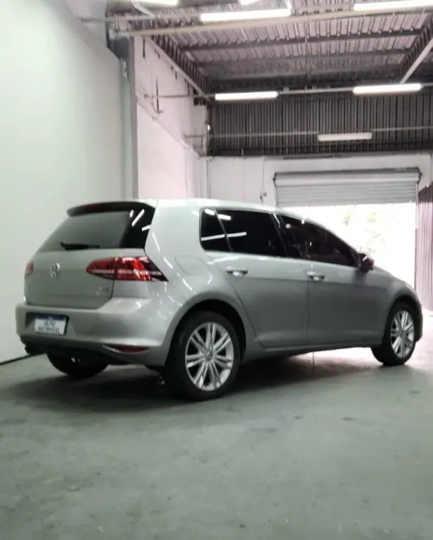 VOLKSWAGEN Golf - Foto