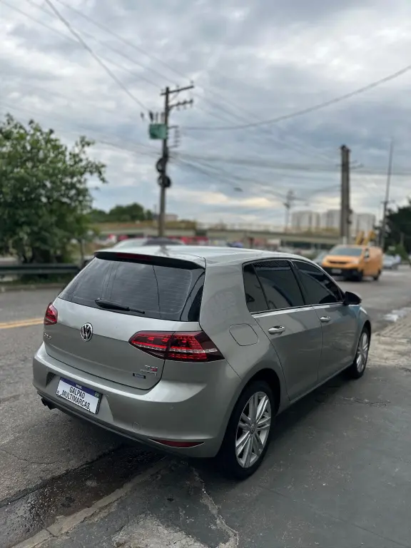 VOLKSWAGEN Golf - Foto