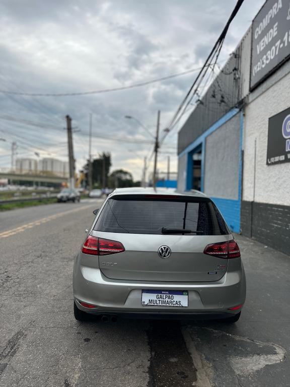 VOLKSWAGEN Golf - Foto