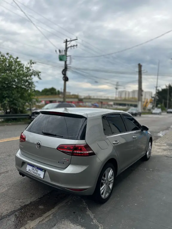 VOLKSWAGEN Golf - Foto