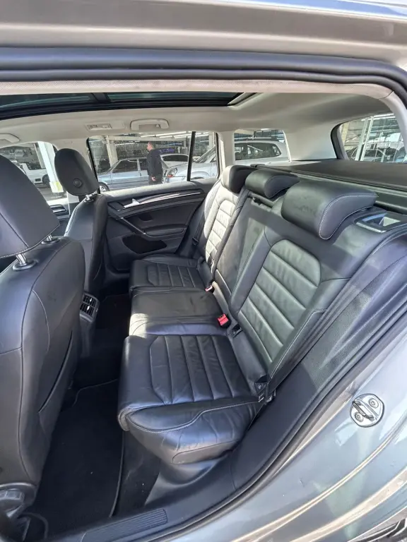 VOLKSWAGEN Golf Variant - Foto