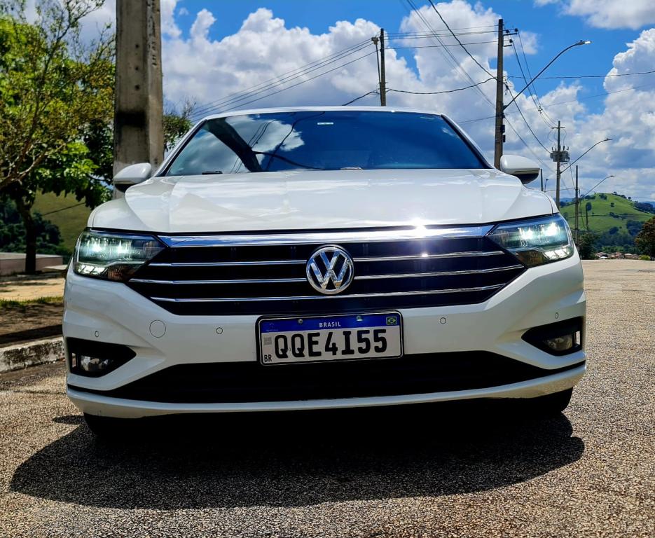 VOLKSWAGEN Jetta - Foto