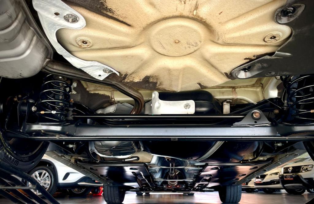 VOLKSWAGEN Jetta - Foto