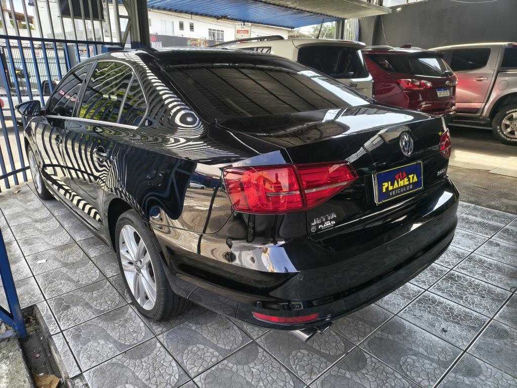 VOLKSWAGEN Jetta - Foto