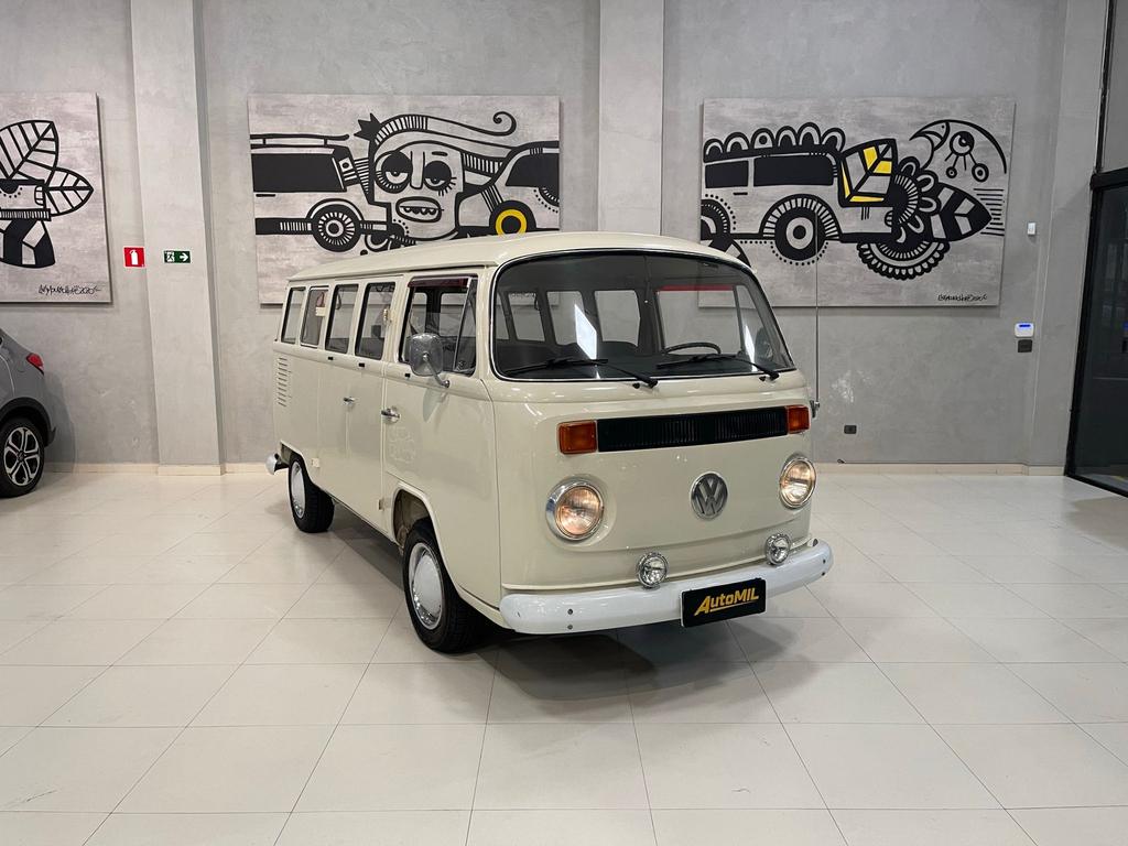 VOLKSWAGEN Kombi - Foto