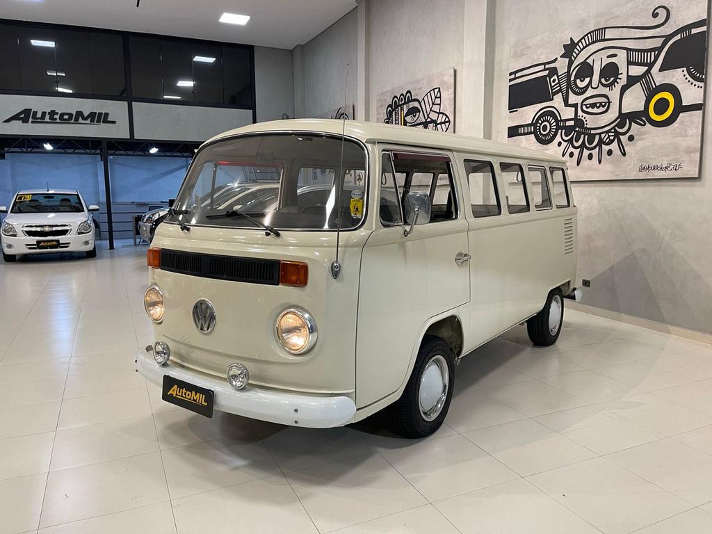 VOLKSWAGEN Kombi - Foto
