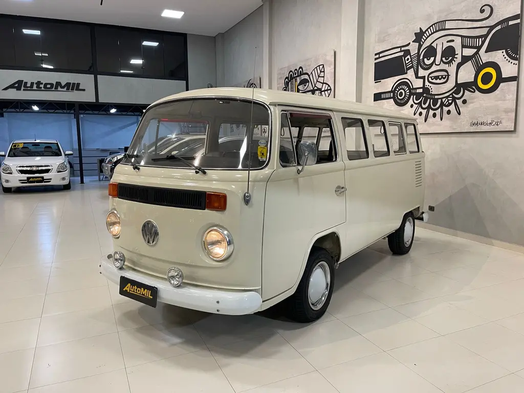 VOLKSWAGEN Kombi - Foto
