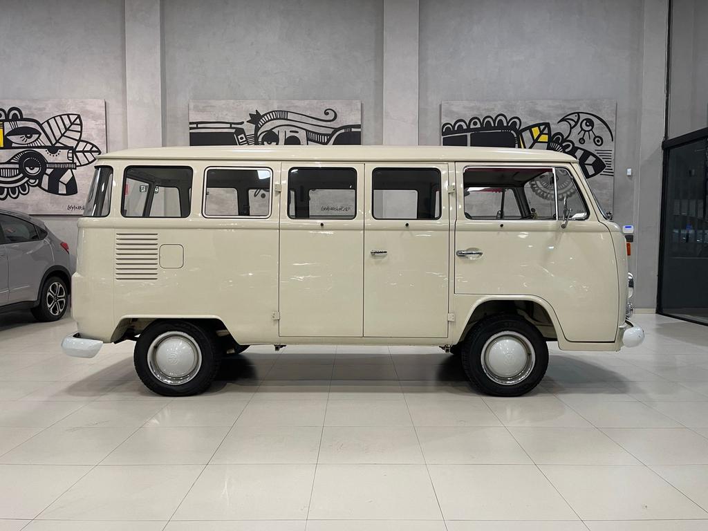 VOLKSWAGEN Kombi - Foto