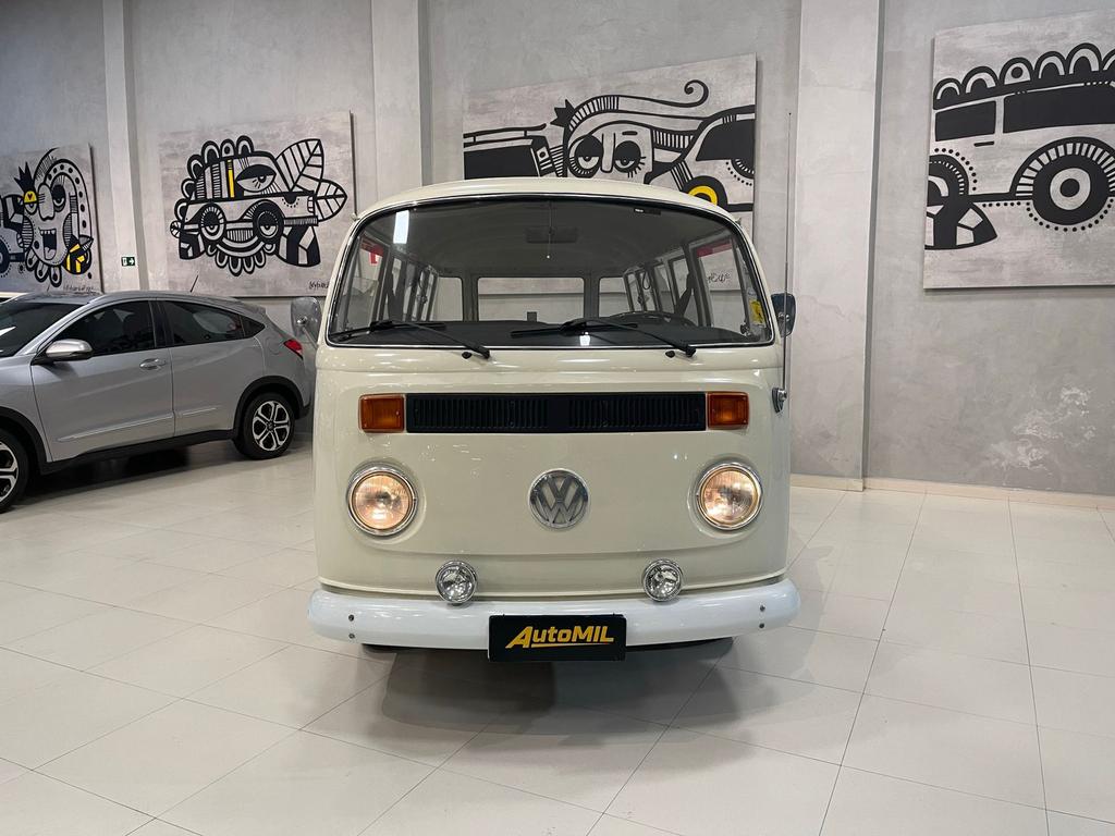 VOLKSWAGEN Kombi - Foto