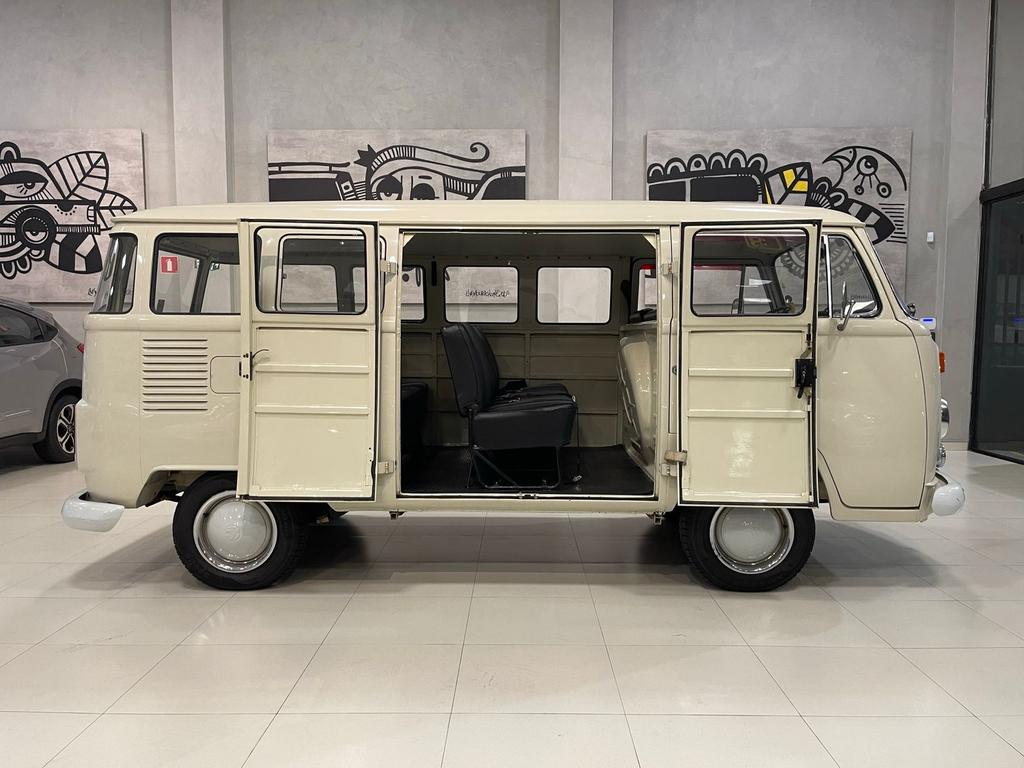 VOLKSWAGEN Kombi - Foto