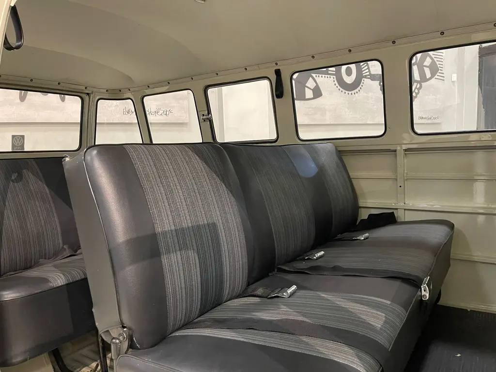 VOLKSWAGEN Kombi - Foto