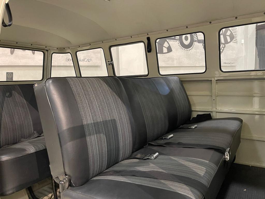 VOLKSWAGEN Kombi - Foto