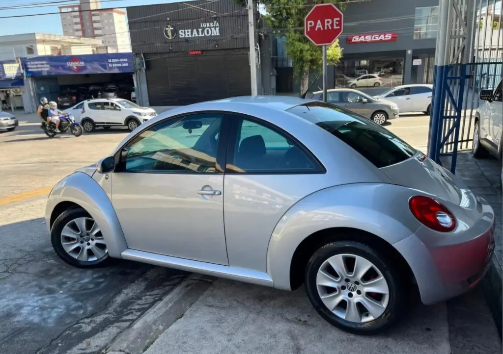 VOLKSWAGEN New Beetle - Foto