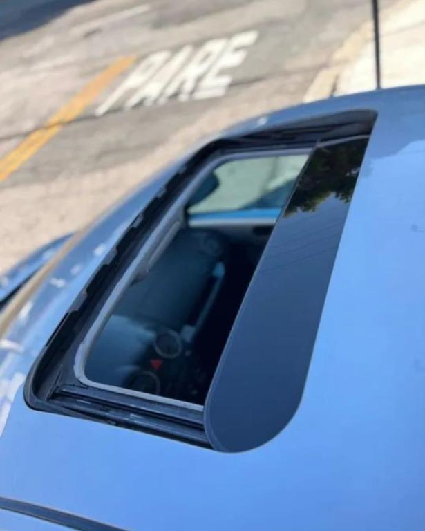 VOLKSWAGEN New Beetle - Foto