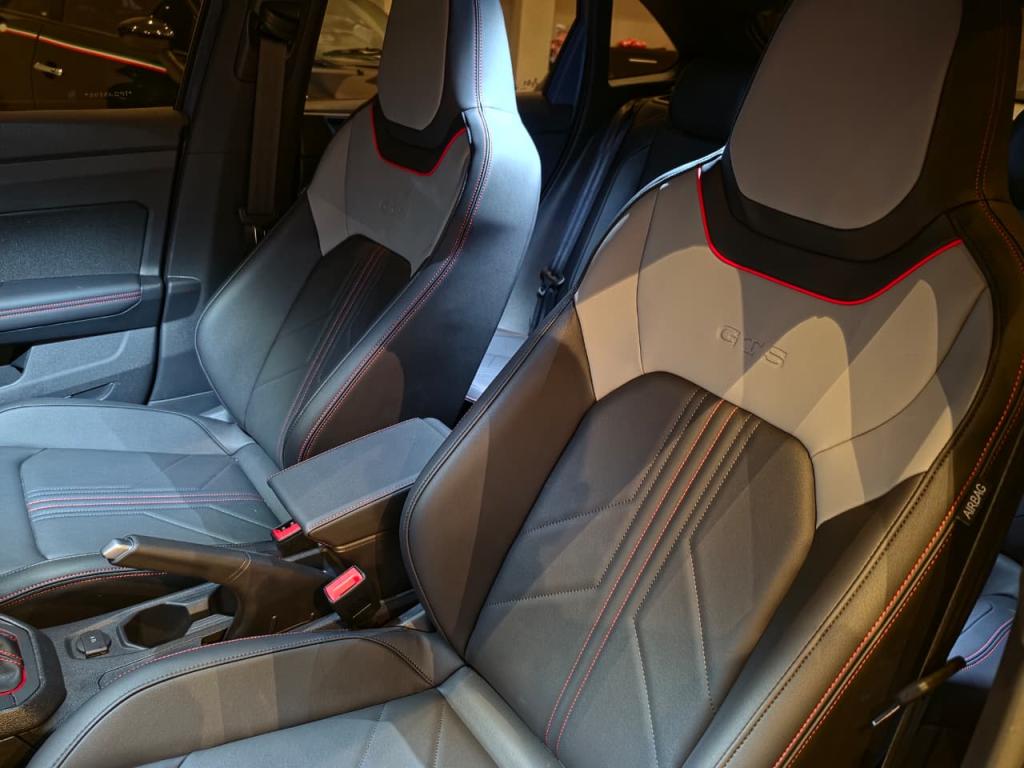 VOLKSWAGEN Nivus - Foto