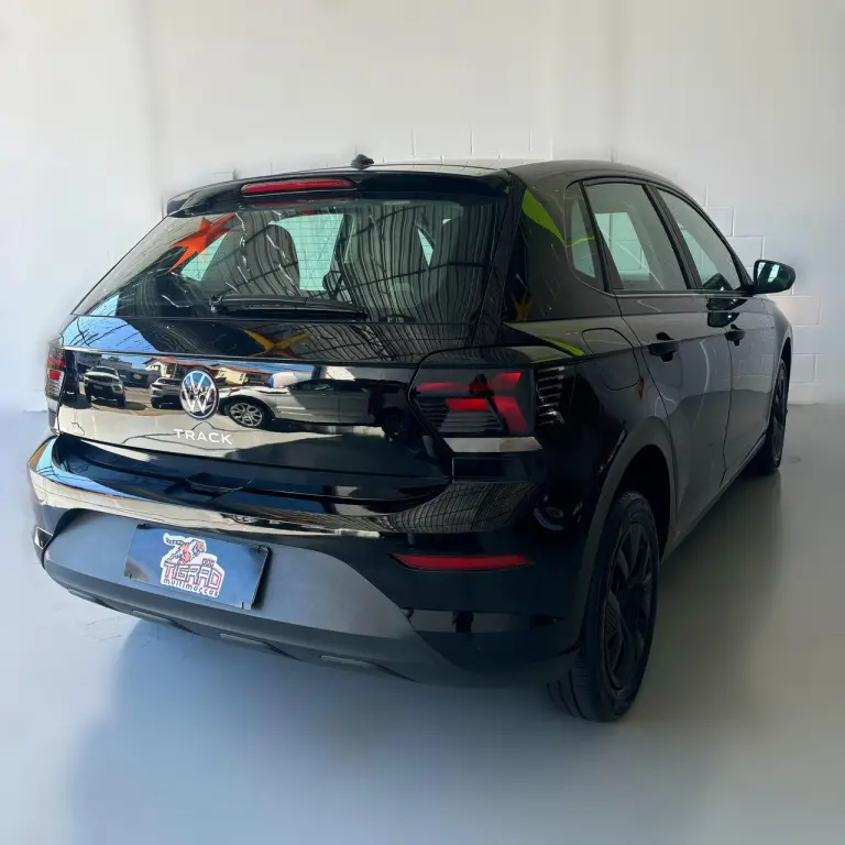 VOLKSWAGEN Polo Hatch - Foto