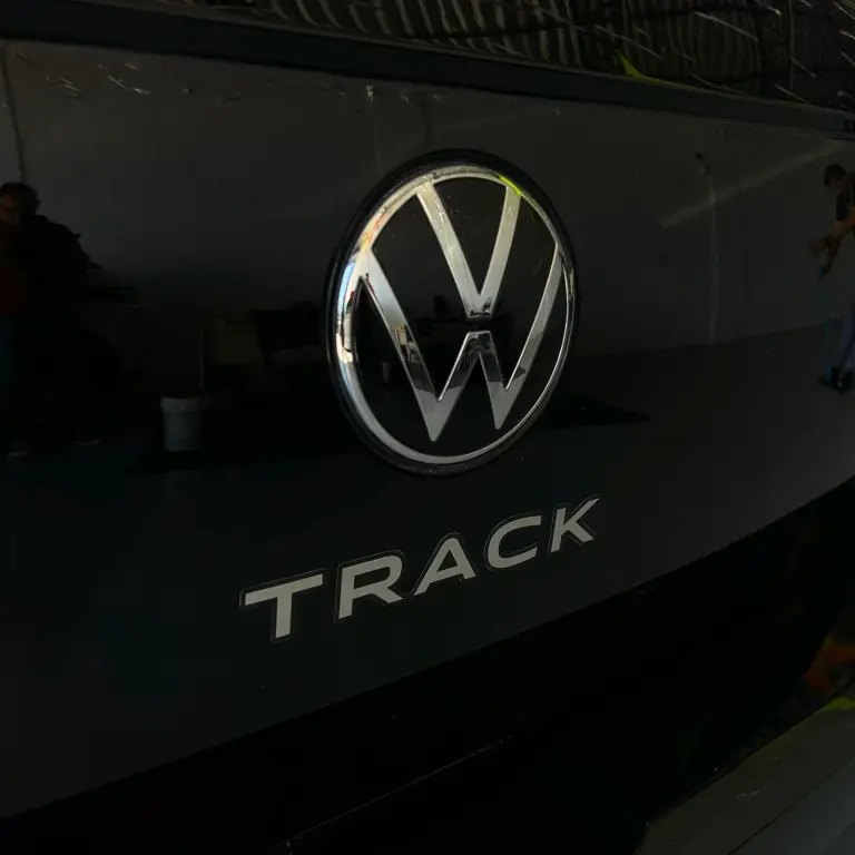 VOLKSWAGEN Polo Hatch - Foto