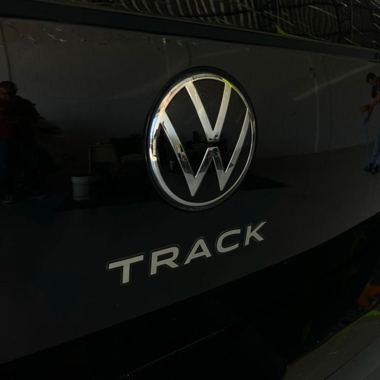 VOLKSWAGEN Polo Hatch - Foto