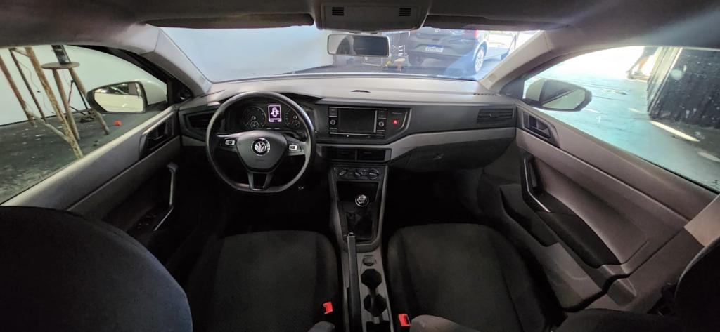 VOLKSWAGEN Polo Hatch - Foto