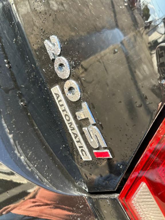 VOLKSWAGEN Polo Hatch - Foto