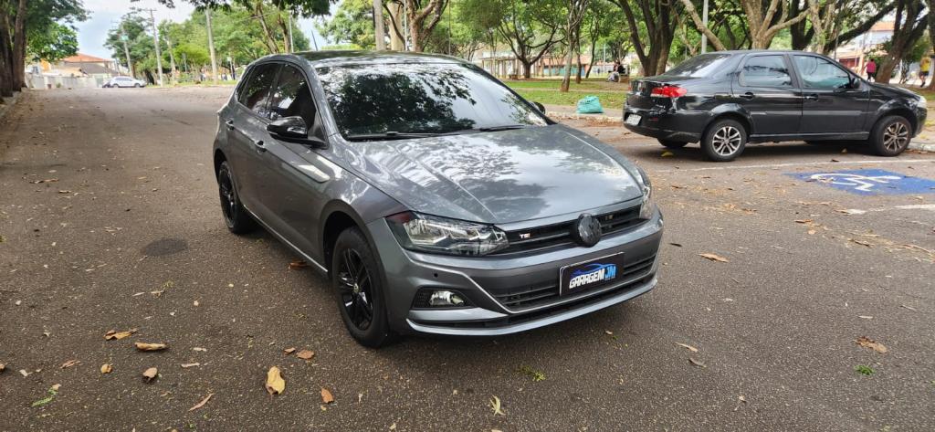 VOLKSWAGEN Polo Hatch - Foto