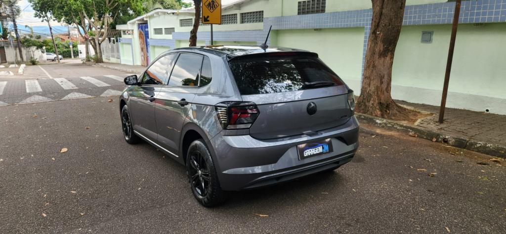 VOLKSWAGEN Polo Hatch - Foto