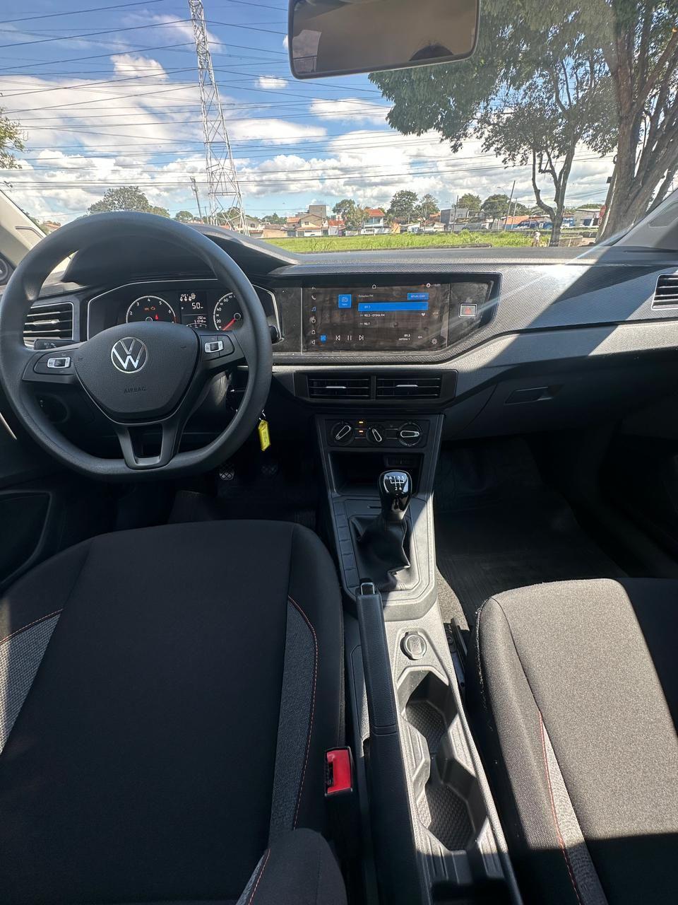 VOLKSWAGEN Polo Hatch - Foto