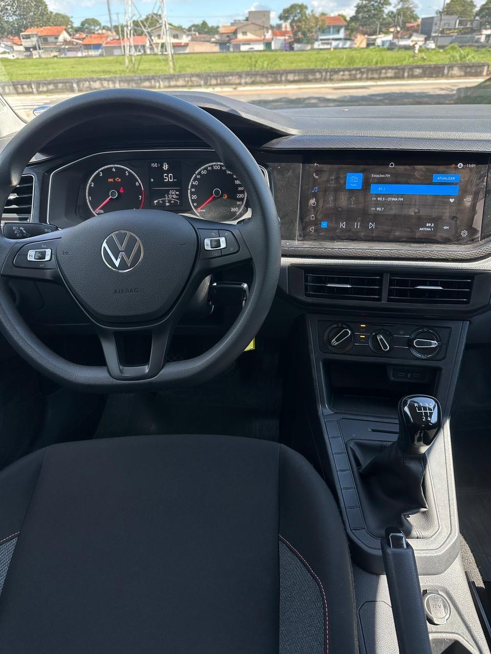 VOLKSWAGEN Polo Hatch - Foto