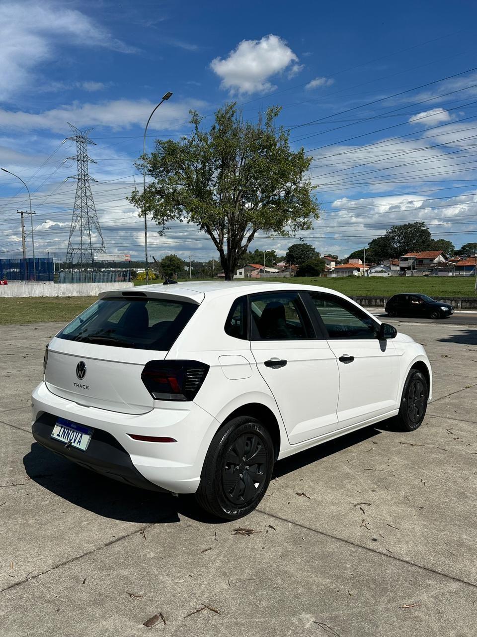 VOLKSWAGEN Polo Hatch - Foto