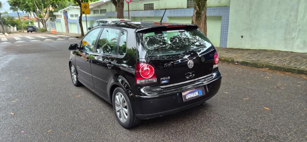 VOLKSWAGEN Polo Hatch - Foto