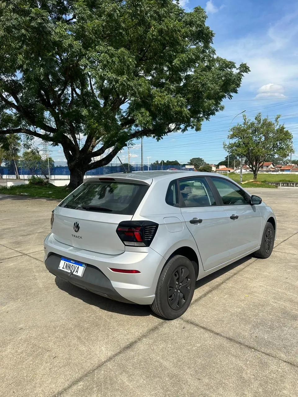 VOLKSWAGEN Polo Hatch - Foto