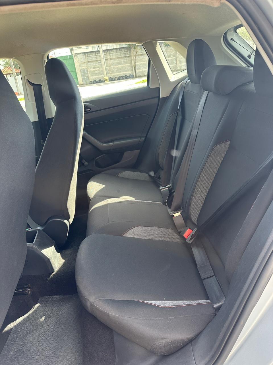 VOLKSWAGEN Polo Hatch - Foto