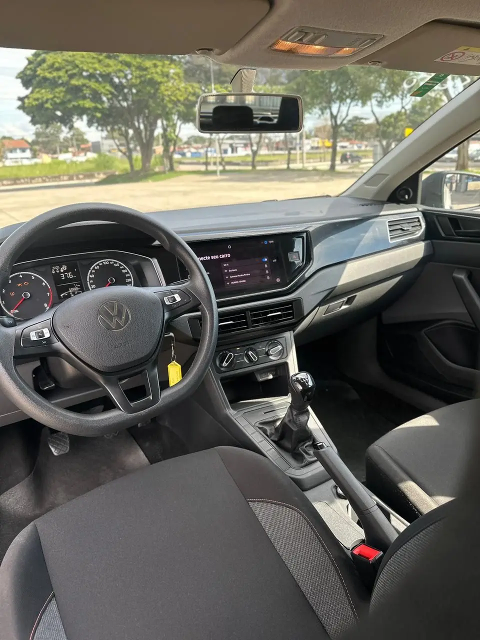 VOLKSWAGEN Polo Hatch - Foto