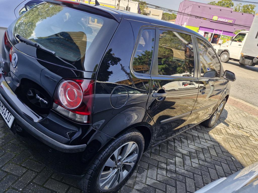 VOLKSWAGEN Polo Hatch - Foto