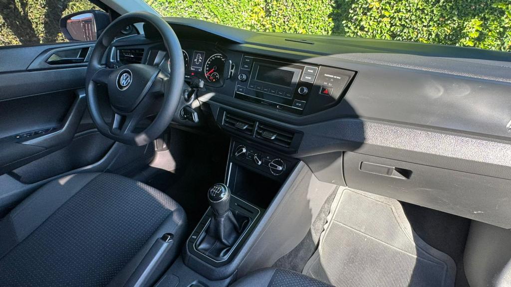 VOLKSWAGEN Polo Hatch - Foto
