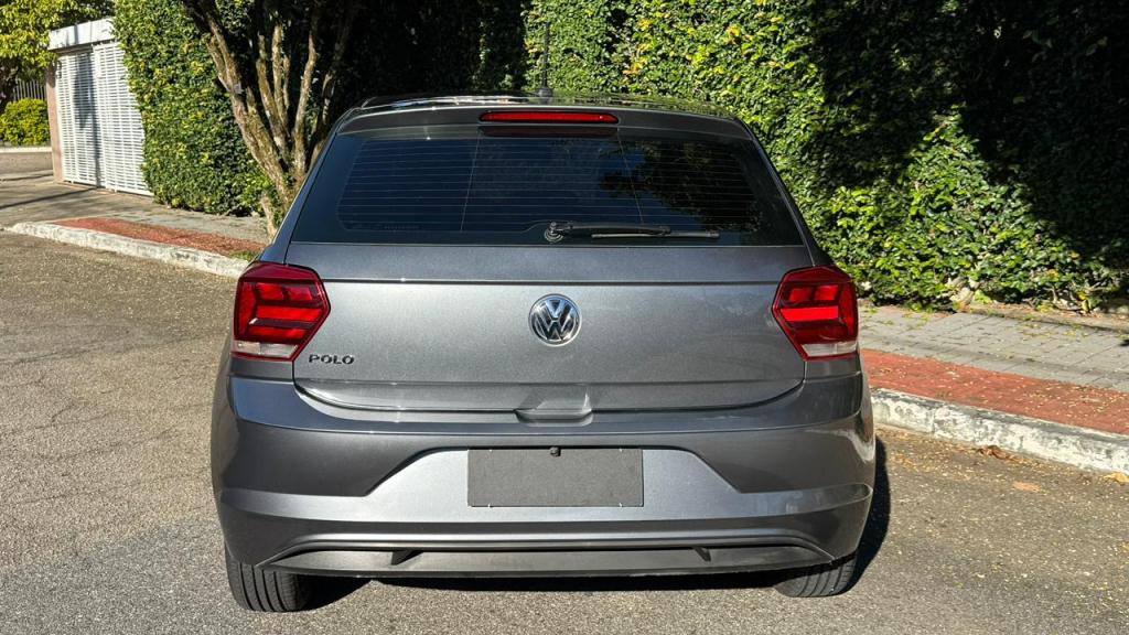 VOLKSWAGEN Polo Hatch - Foto